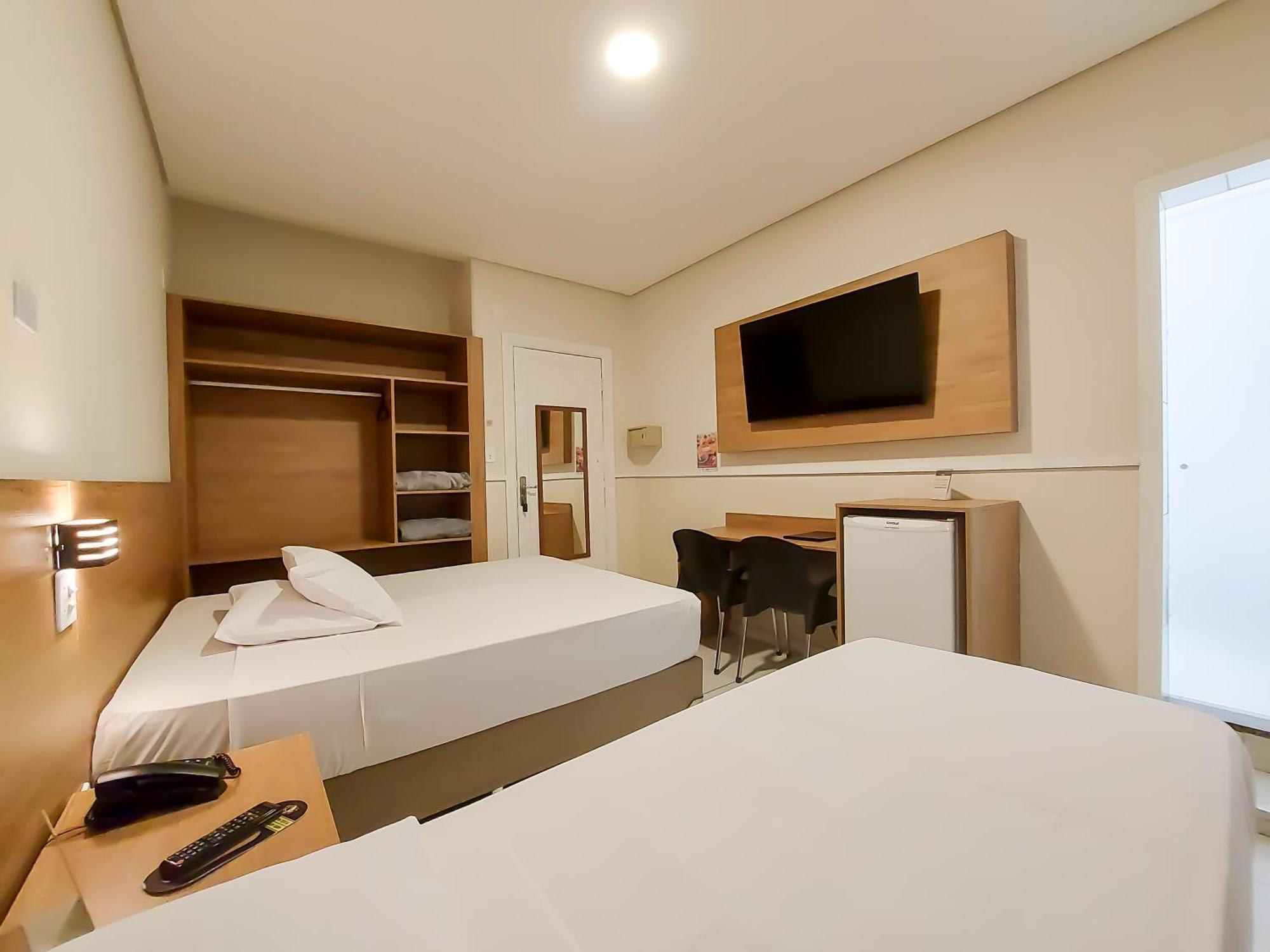 Itamarati Centro-republica Hotel